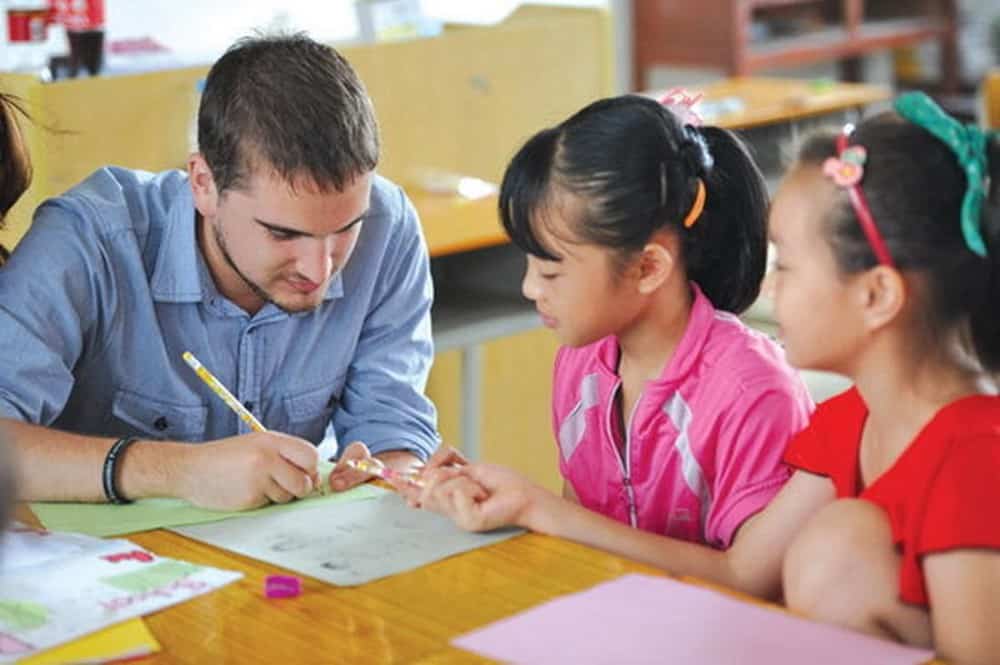 Преподавание английского языка в Китае зарплата: сколько можно заработать в 2019 году?